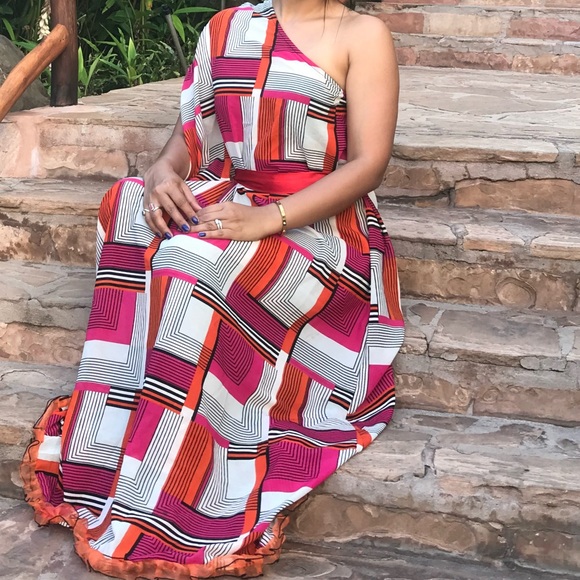 one shoulder dress - Picture 2 of 8